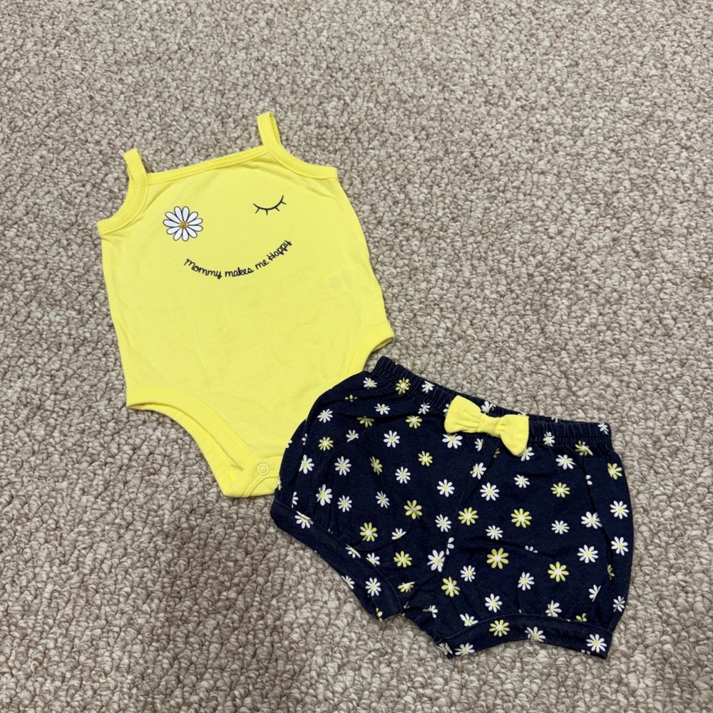 Garanimals Baby Girls Yellow Daisy Smocked Shorts Bodysuit Set Size‎ 6-9 Months